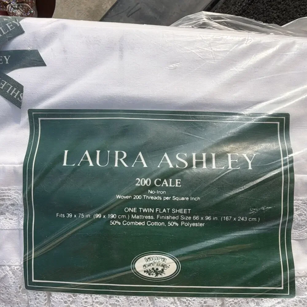 Laura Ashley Bridal Lace 200 Cale No-Iron Twin Flat Sheet White 66x96